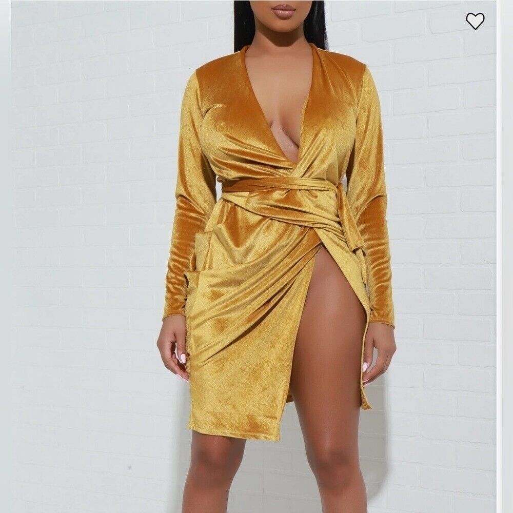 New velvet midi wrap dress size small